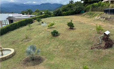 LOTE EN CONDOMINIO EN LA MESA 2800 M2 849 MILL GLAMPING Y LICENCIA