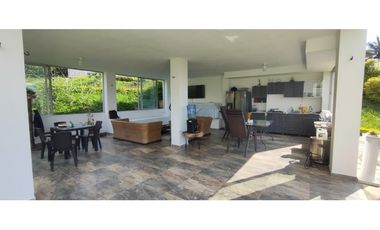 LOTE EN CONDOMINIO EN LA MESA 2800 M2 849 MILL GLAMPING Y LICENCIA