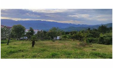 cabañas en guadua en la mesa cund. lote de 3200 m2 120 m2 glamping