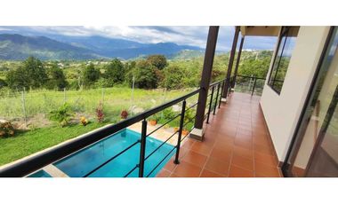 Casa campestre en #lamesacundinamarca 1000 M2 en 1599 millones.