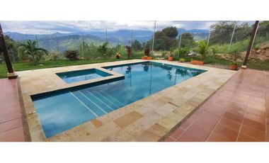 Casa campestre en #lamesacundinamarca 1000 M2 en 1599 millones.