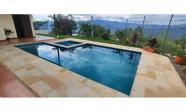 Casa campestre en #lamesacundinamarca 1000 M2 en 1599 millones.