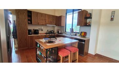 Casa campestre en #lamesacundinamarca 1000 M2 en 1599 millones.