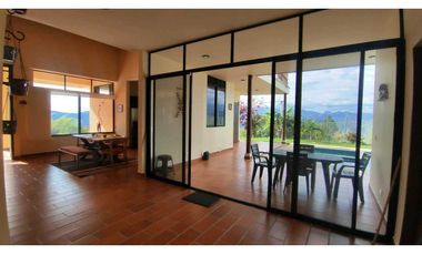 Casa campestre en #lamesacundinamarca 1000 M2 en 1599 millones.