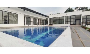 Casa campestre de 2000 M2 en La Mesa Cund, agradable vista