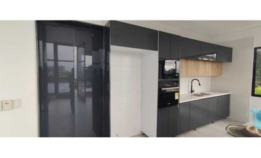 Casa campestre de 2000 M2 en La Mesa Cund, agradable vista