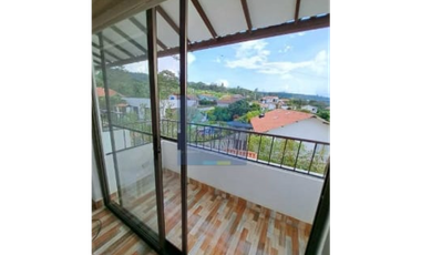 Venta de casa campestre de 715 M2 en La Mesa Cund, COL.