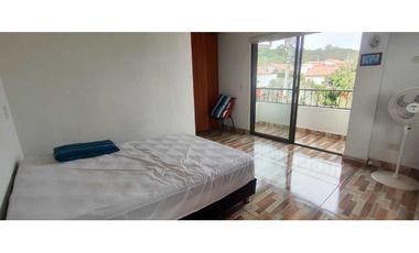 Venta de casa campestre de 715 M2 en La Mesa Cund, COL.