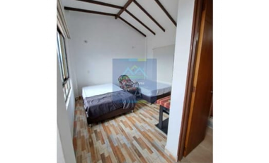 Venta de casa campestre de 715 M2 en La Mesa Cund, COL.