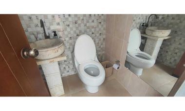 Venta de casa campestre de 715 M2 en La Mesa Cund, COL.