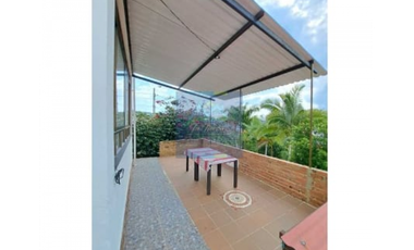 Venta de casa campestre de 715 M2 en La Mesa Cund, COL.