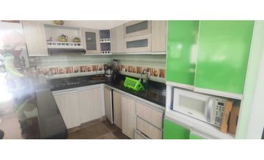 Venta de casa campestre de 715 M2 en La Mesa Cund, COL.