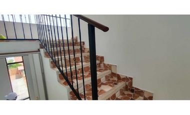 Venta de casa campestre de 715 M2 en La Mesa Cund, COL.