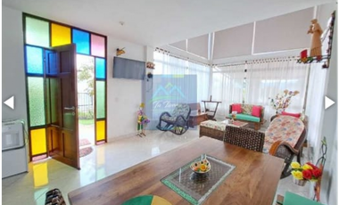 Venta de casa campestre de 715 M2 en La Mesa Cund, COL.