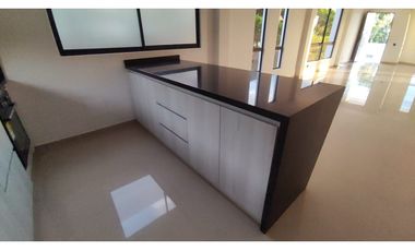 Casa campestre de 850 M2 en 750 mill en La Mesa Cund