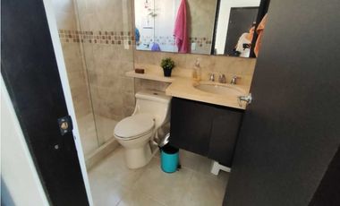 Hermosa casa urbana de 171 M2 en 400 mill en La Mesa Cund zona campes