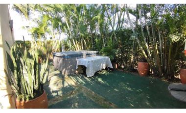 Hermosa casa urbana de 171 M2 en 400 mill en La Mesa Cund zona campes