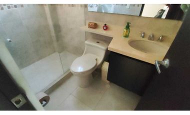 Hermosa casa urbana de 171 M2 en 400 mill en La Mesa Cund zona campes