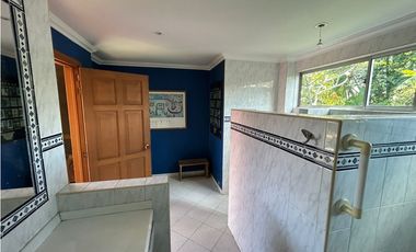 Casa quinta de 3429 M2 en 1900 mill en La Mesa Cund, COL.