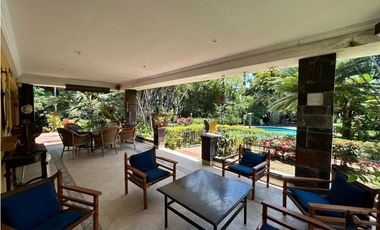 Casa quinta de 3429 M2 en 1900 mill en La Mesa Cund, COL.