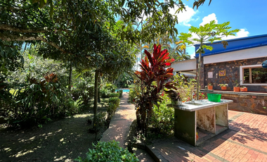 Casa quinta de 3429 M2 en 1900 mill en La Mesa Cund, COL.