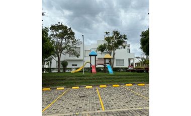 venta de hermoso penthouse de 198 M2 en 540 mill en La Mesa