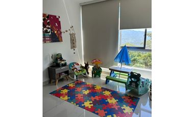 venta de hermoso penthouse de 198 M2 en 540 mill en La Mesa