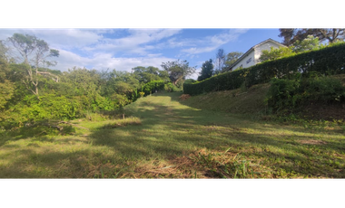 Se vende lote de 2390 en 170 millones en La Mesa Cund, COL.