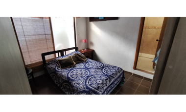 Casa campestre de 262 M2 en 379 mill en La Mesa Cund, URBANA