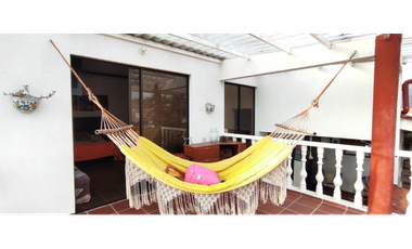 Casa campestre de 262 M2 en 379 mill en La Mesa Cund, URBANA