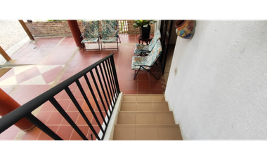 Casa campestre de 262 M2 en 379 mill en La Mesa Cund, URBANA