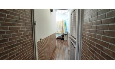 hermosa casa en conjunto de 410 mill en La Mesa Cund, un piso