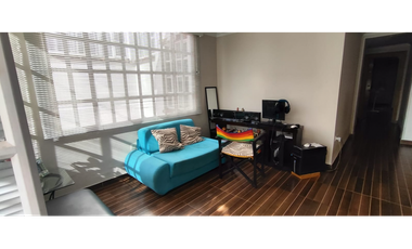 hermosa casa en conjunto de 410 mill en La Mesa Cund, un piso