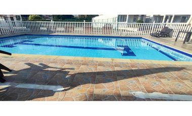 hermosa casa en conjunto de 410 mill en La Mesa Cund, un piso