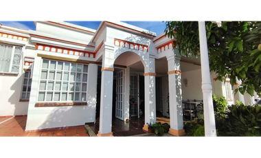 hermosa casa en conjunto de 410 mill en La Mesa Cund, un piso