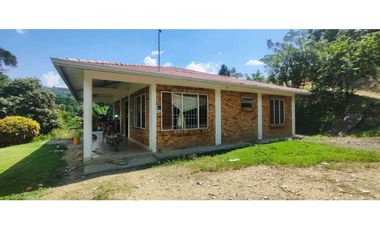 Venta de finca de 2 hectáreas en 550 millones en La Mesa Cund, Col