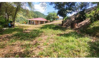 Venta de finca de 2 hectáreas en 550 millones en La Mesa Cund, Col