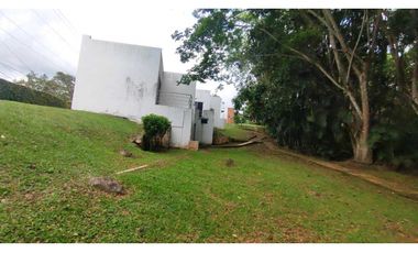 Venta de casa campestre de 1225 M2 en 679 mill en La Mesa Cund, Col.