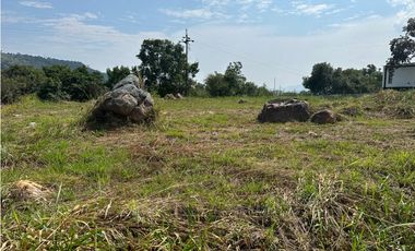 Venta de lote en condominio de 1703 M2 en 250 mill en La Mesa Cund