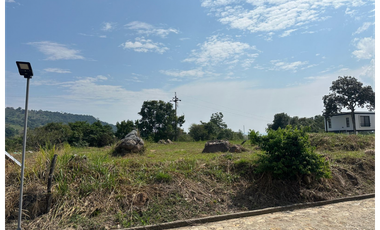 Venta de lote en condominio de 1703 M2 en 250 mill en La Mesa Cund