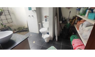 venta de casa campestre en condominio de 2000 M2 en La Mesa Cund.