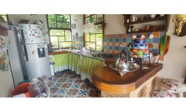 venta de casa campestre en condominio de 2000 M2 en La Mesa Cund.