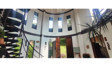 venta de casa campestre en condominio de 2000 M2 en La Mesa Cund.