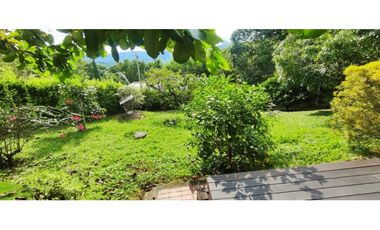 venta de casa campestre en condominio de 2000 M2 en La Mesa Cund.