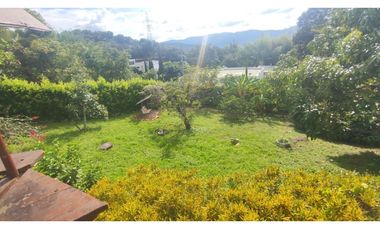 venta de casa campestre en condominio de 2000 M2 en La Mesa Cund.