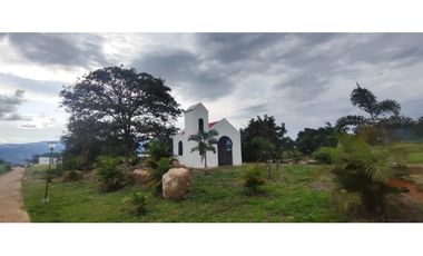 venta de casa campestre en condominio de 1704 M2 en 870 mill