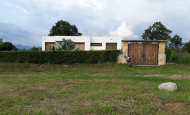 venta de casa campestre en condominio de 1704 M2 en 870 mill