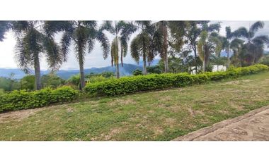 venta de casa campestre en condominio de 1704 M2 en 870 mill