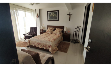 Se vende penthouse de 178 M2 en 700 mill en La Mesa Cund, COL.