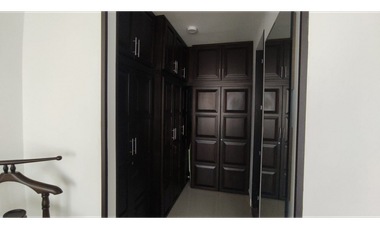 Se vende penthouse de 178 M2 en 700 mill en La Mesa Cund, COL.